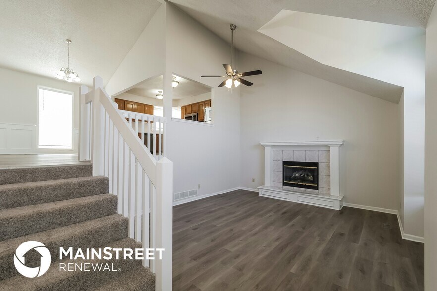 Building Photo - 16353 S Brentwood St