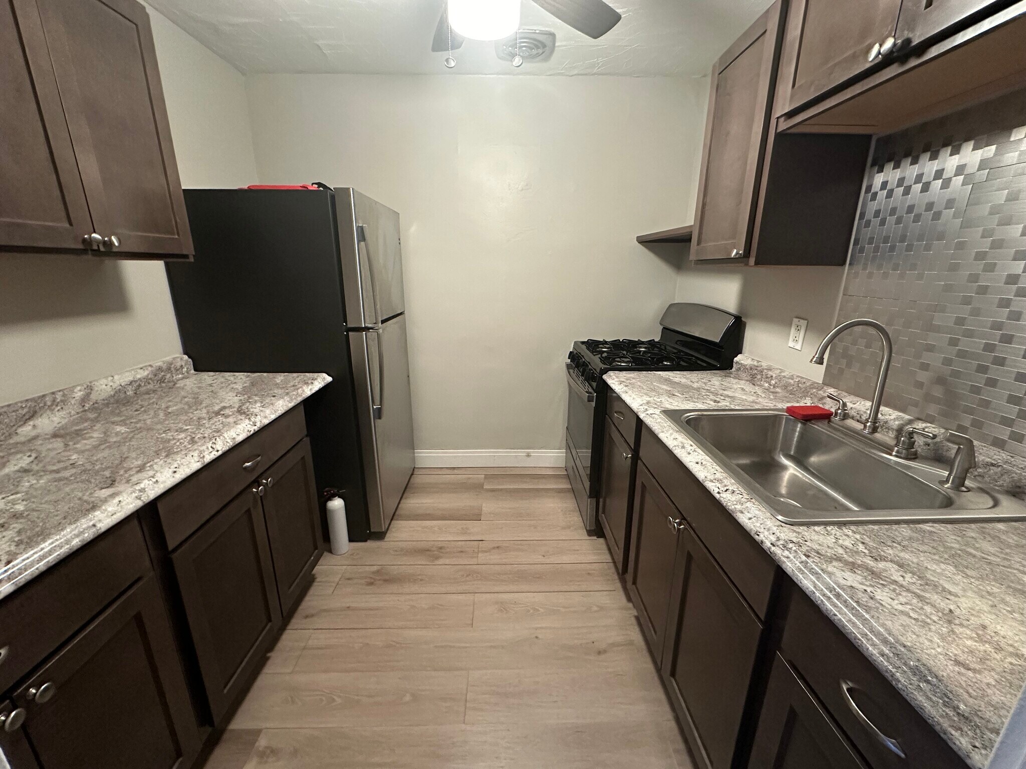 Building Photo - 329 Elmwood Ave