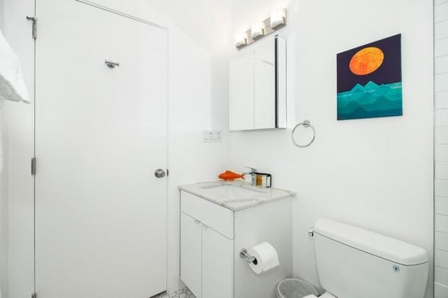 Building Photo - 1 bedroom in San Francisco CA 94110