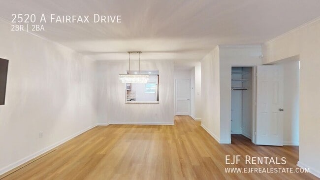 Building Photo - 2520 Fairfax Dr