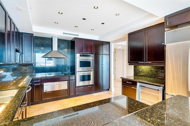 Building Photo - 3201 NE 183rd St