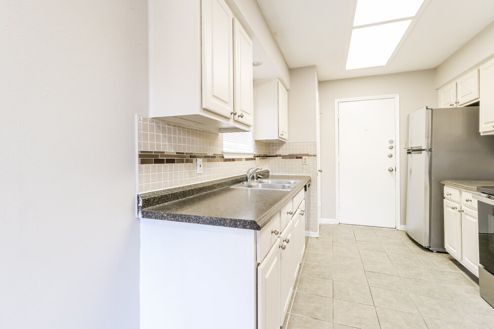 Building Photo - 4015 Adonis Dr