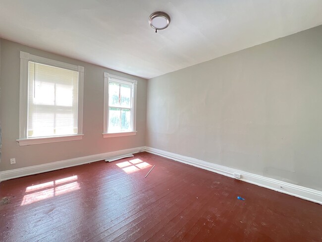 Building Photo - Baltimore Estate