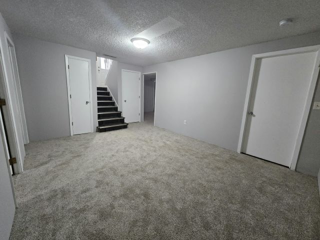 Building Photo - 406 Viking Terrace
