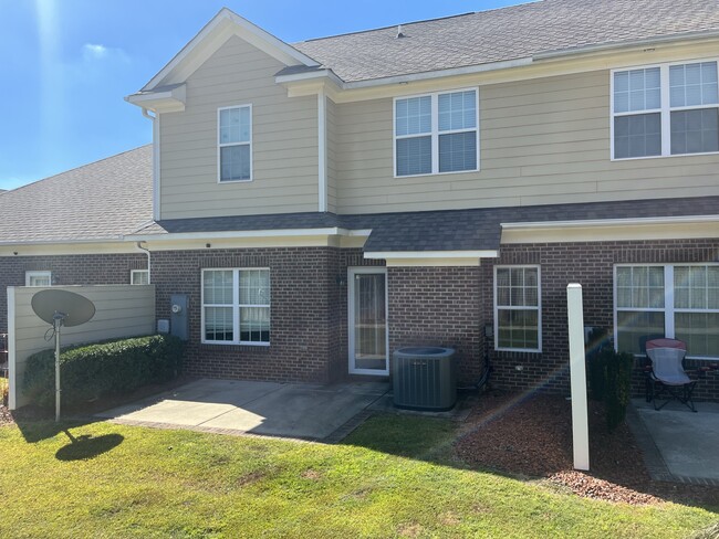 Building Photo - 1133 Braybrooke Pl