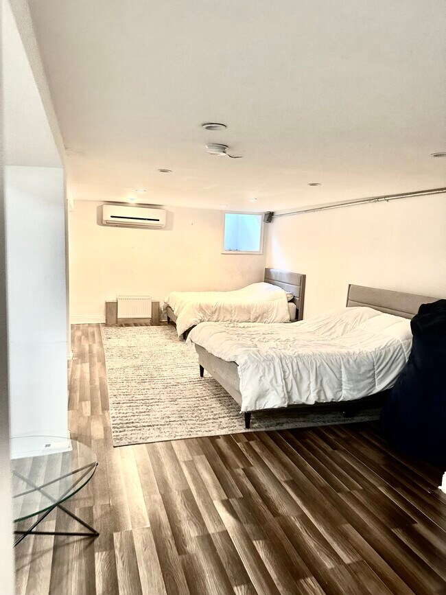 Building Photo - 308 Clifton Plz