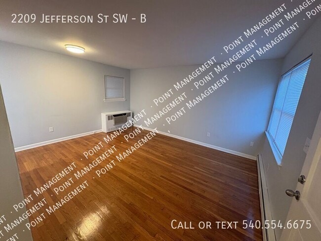 Building Photo - 2209 Jefferson St SW