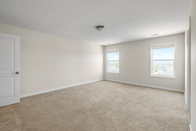Building Photo - 755 Justify Lp