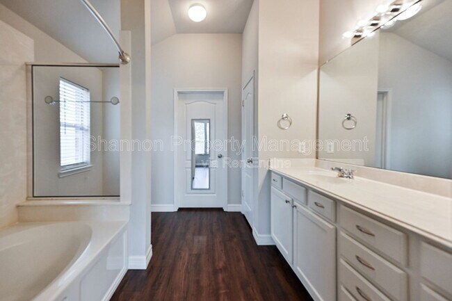 Building Photo - 10947 Redstone Ct