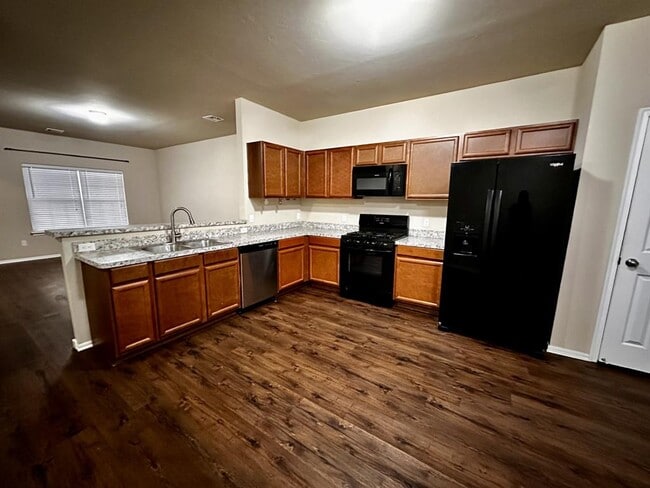 Building Photo - 13228 Bridgewater Dr