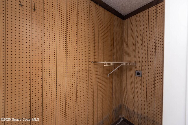 Building Photo - 3059 Sir Hamilton Cir