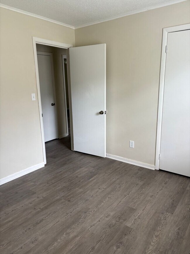 Building Photo - New For Rent!