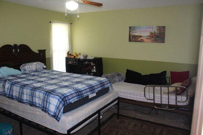 Building Photo - 13847 Geranium Pl