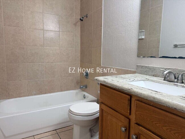 Building Photo - 2102 5th Ave N