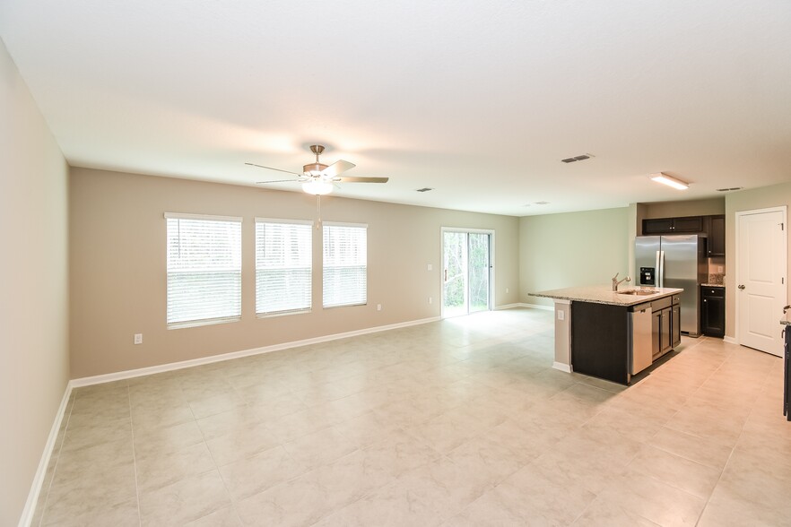 Building Photo - 9136 Udell Ln
