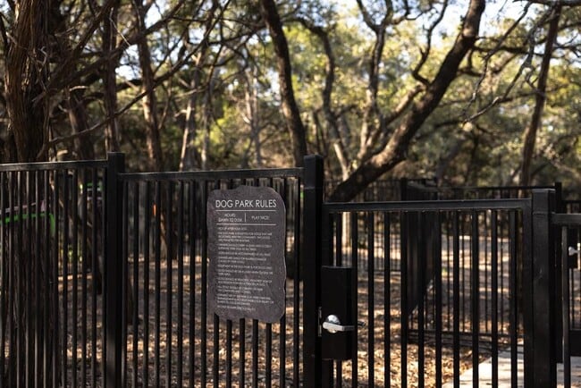 Building Photo - 8350 US-290