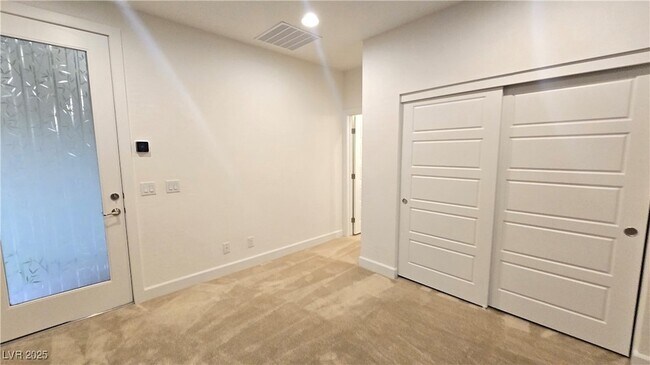 Building Photo - 1027 Whitworth Ave