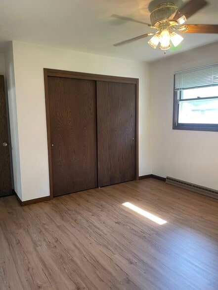 Building Photo - 2315 N Concord Dr