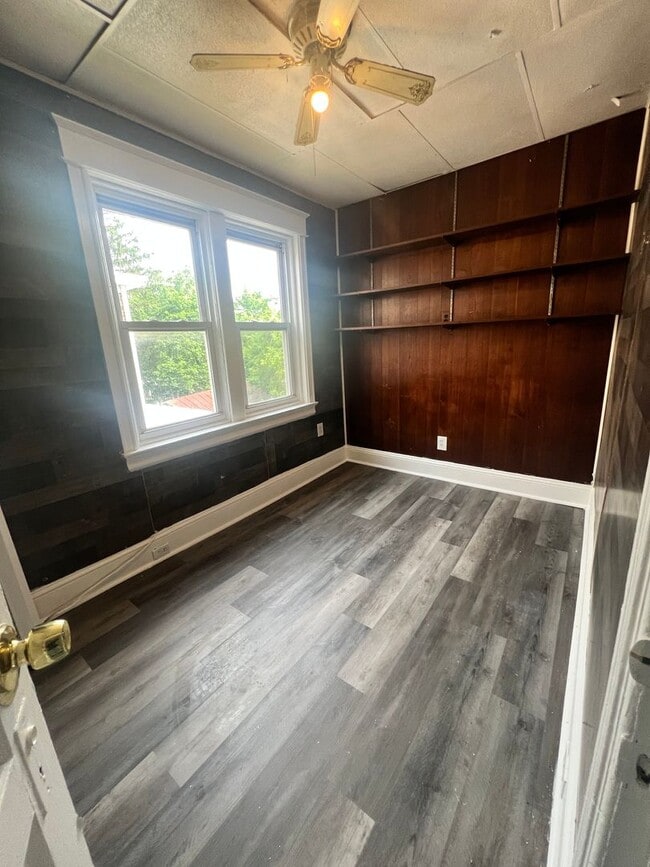 Building Photo - Amazing new Reno house