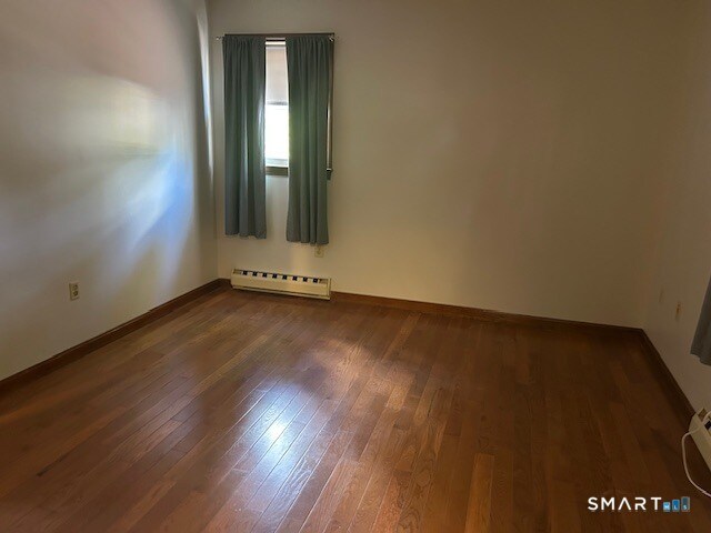 Building Photo - 93 Laurelwood Dr