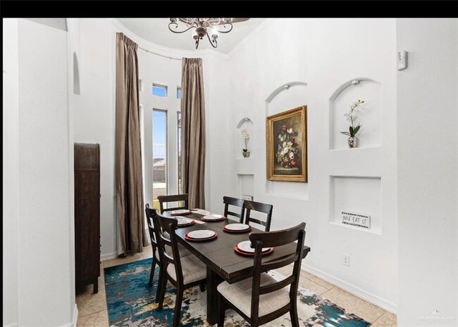 Building Photo - 21 N Loretta Lynn Dr