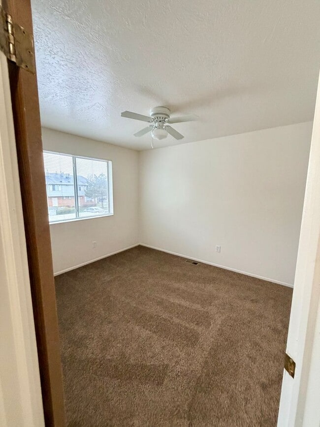 Building Photo - 2675 Ridgeland Park Dr