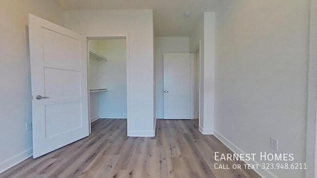 Building Photo - 14412 Killion St