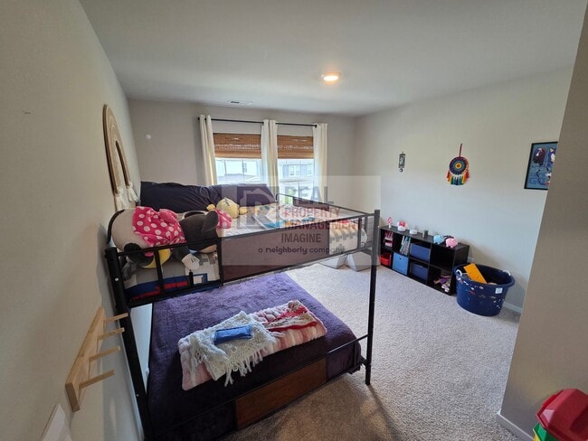 Building Photo - Check Out This Beautiful 4 Bedroom, 2.5 Bath Home!