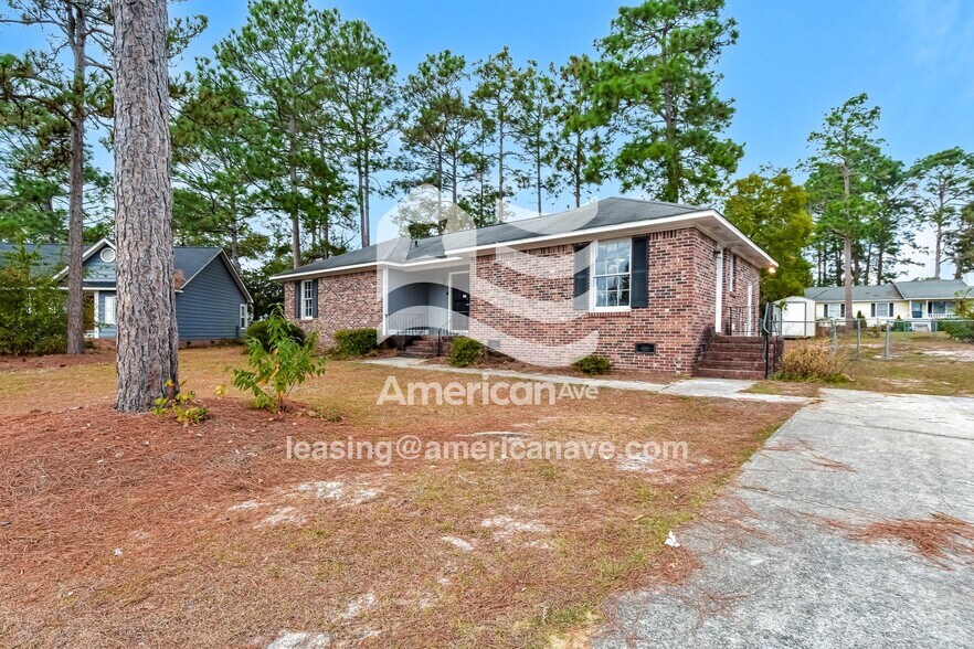 Building Photo - 111 Carlsbad Ct