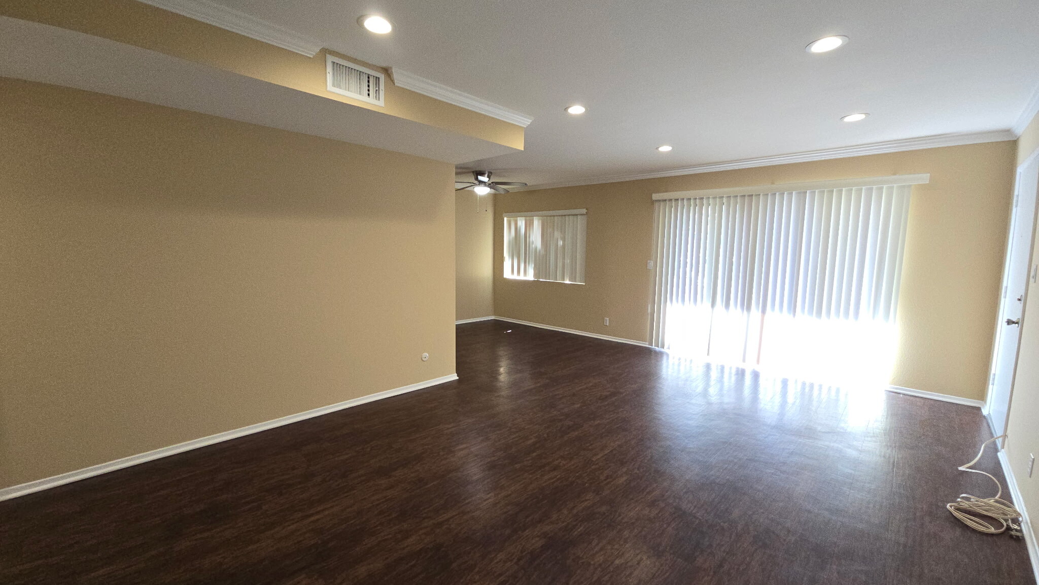 Building Photo - 338 S Arroyo Dr