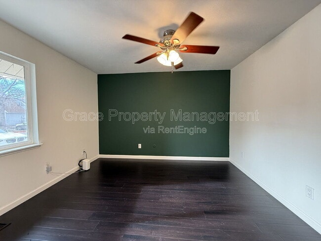 Building Photo - 2469 S Xanadu Way