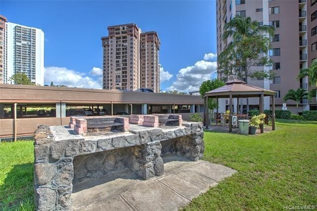 Building Photo - Park At Pearlridge 2 bedroom/ 2bath Condo