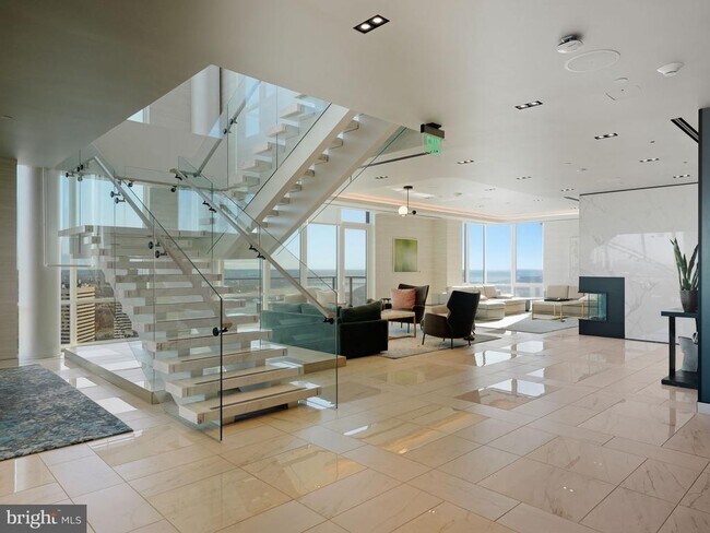 Building Photo - 1781 N Pierce St