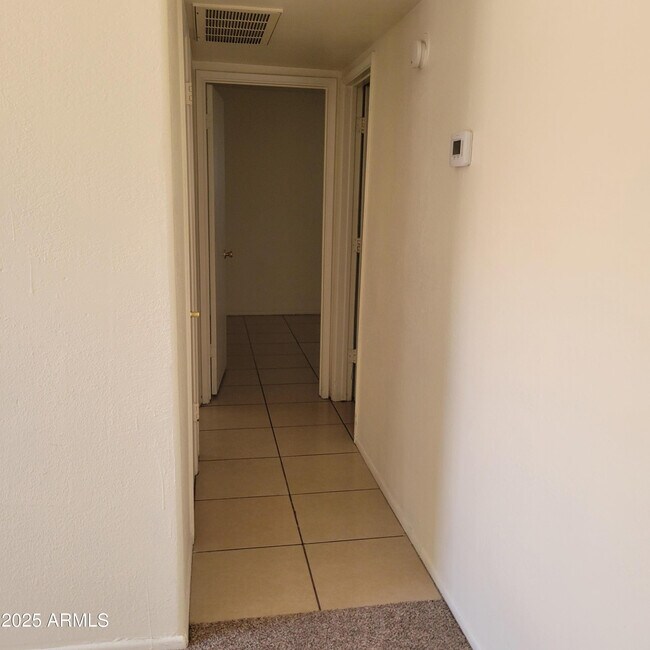 Building Photo - 6713 W Palmaire Ave