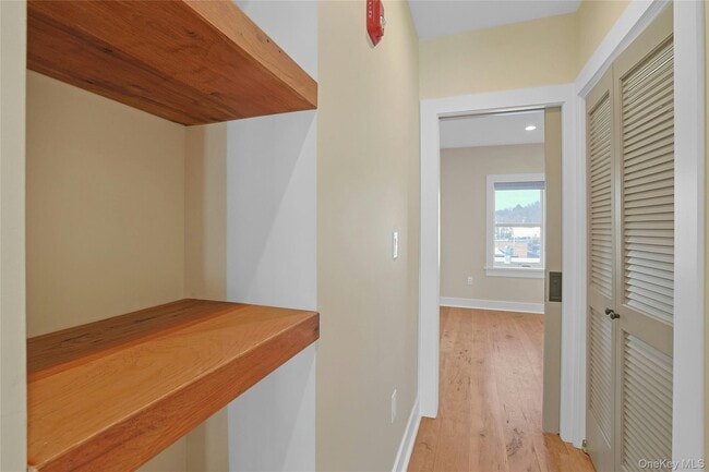 Building Photo - 19 Main St