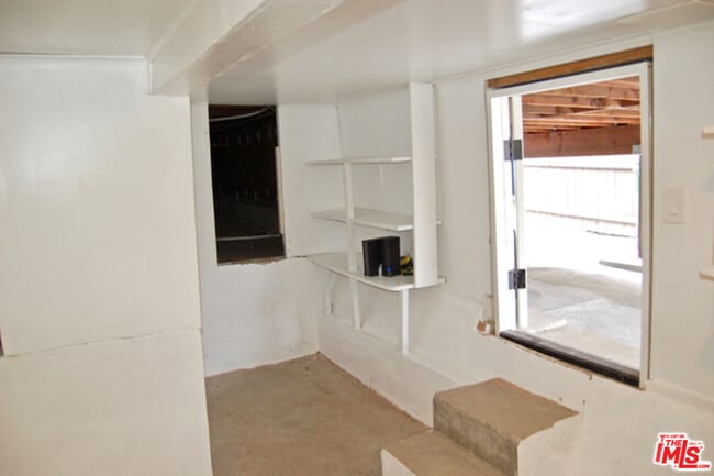Building Photo - 1130 Laveta Terrace