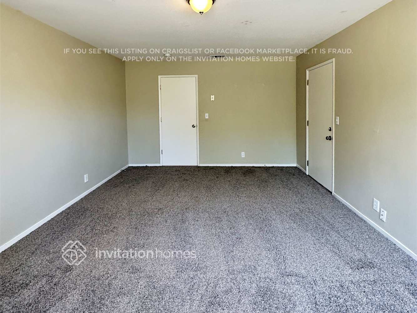 Building Photo - 1520 Gladstone Dr