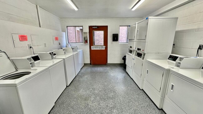 Building Photo - 3423 Madison Ave