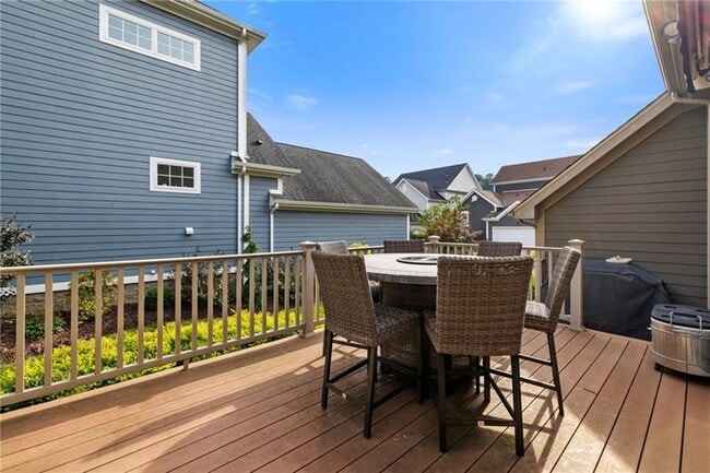 Building Photo - 261 1st St