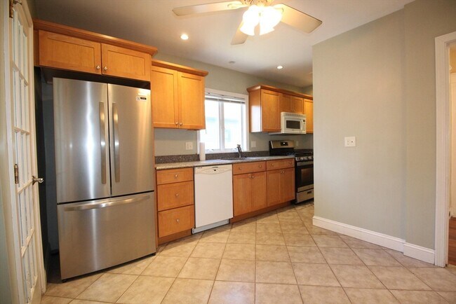 Building Photo - 63 Foster St