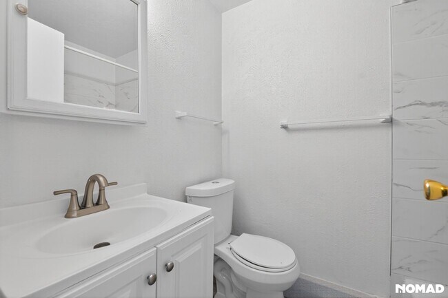 Building Photo - 1865 Fenton St