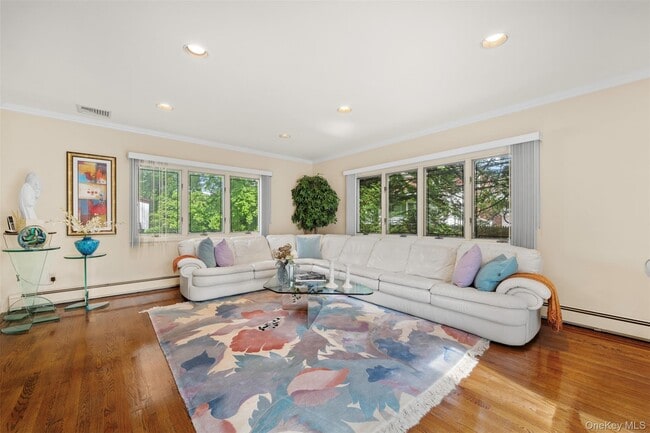 Building Photo - 23 Parkside Dr