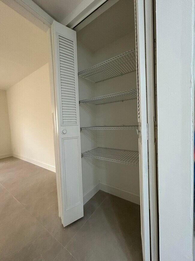 Building Photo - 205 Pine HOV Cir