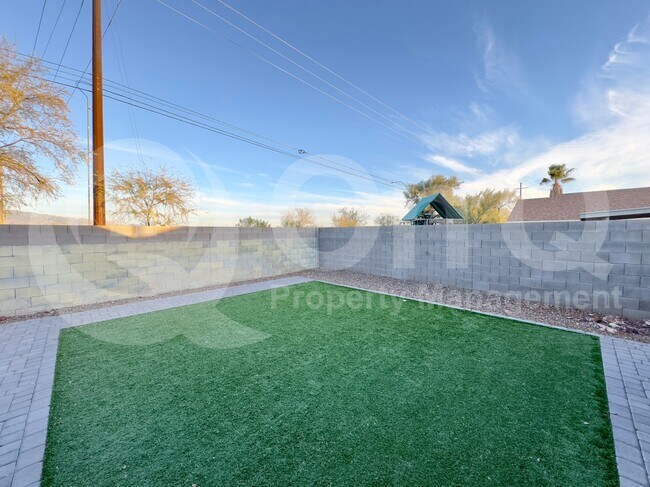 Building Photo - 8771 S Desert Rainbow Dr