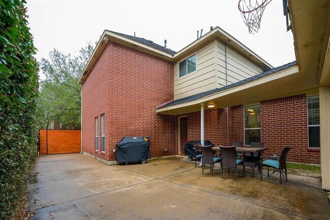 Building Photo - 8915 Wallington Dr