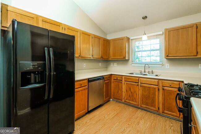 Building Photo - 2327 Wavetree Ln NW