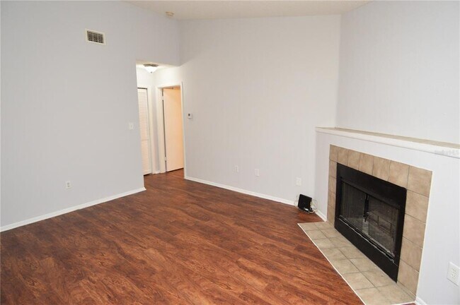 Building Photo - 8641 Fancy Finch Dr