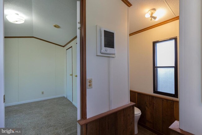 Building Photo - 126 Fabric Dr