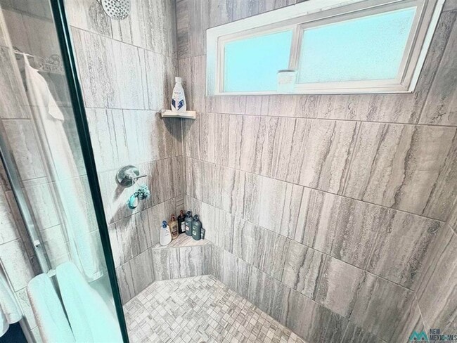 Building Photo - Large Four Bedroom Newer Construction Home