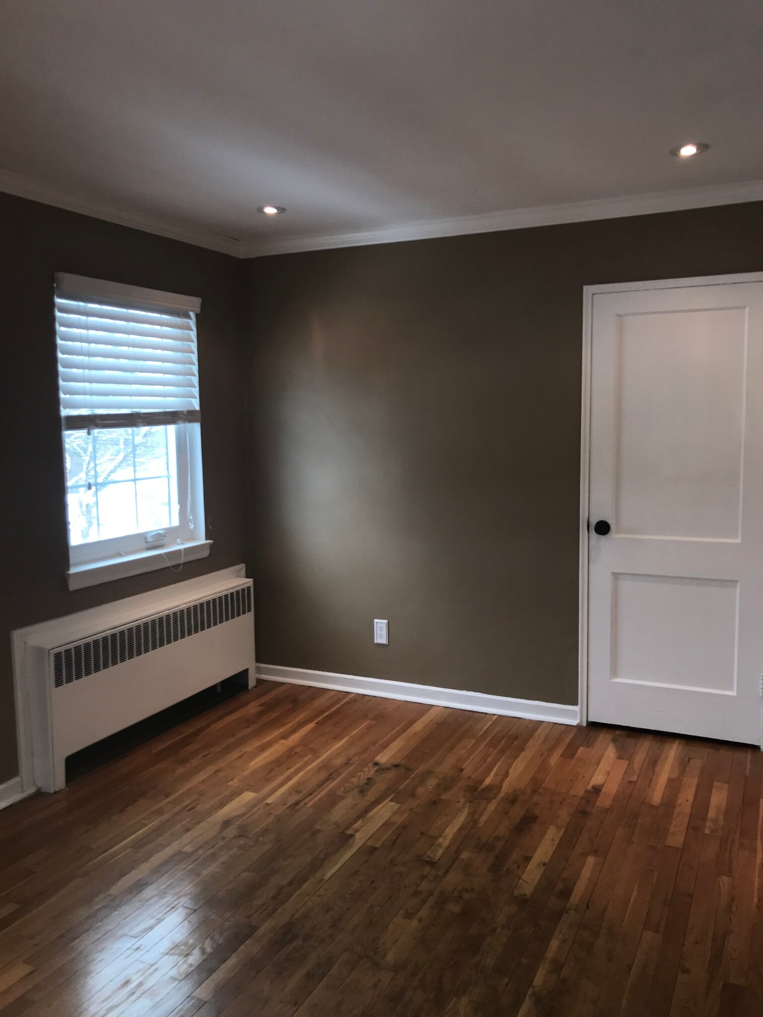 2nd Bedroom Closet - 7 Troy Dr